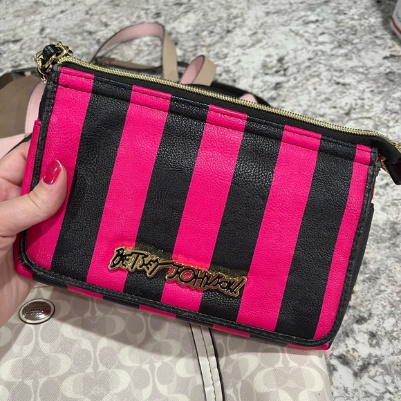 Mixed designer rehab bag lot - Picture 3 of 11